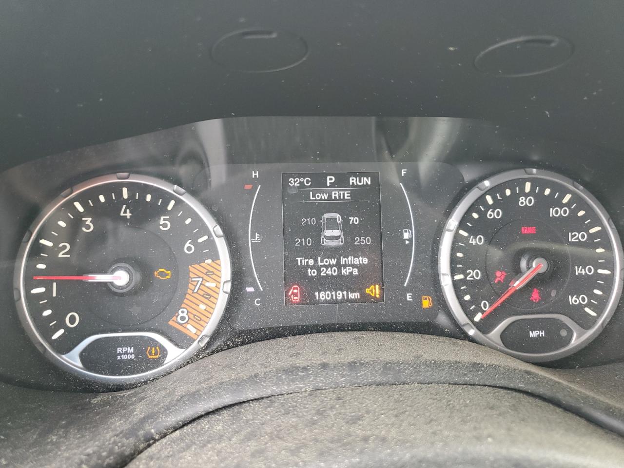 ZACNJABBXKPJ90326 2019 Jeep Renegade Latitude