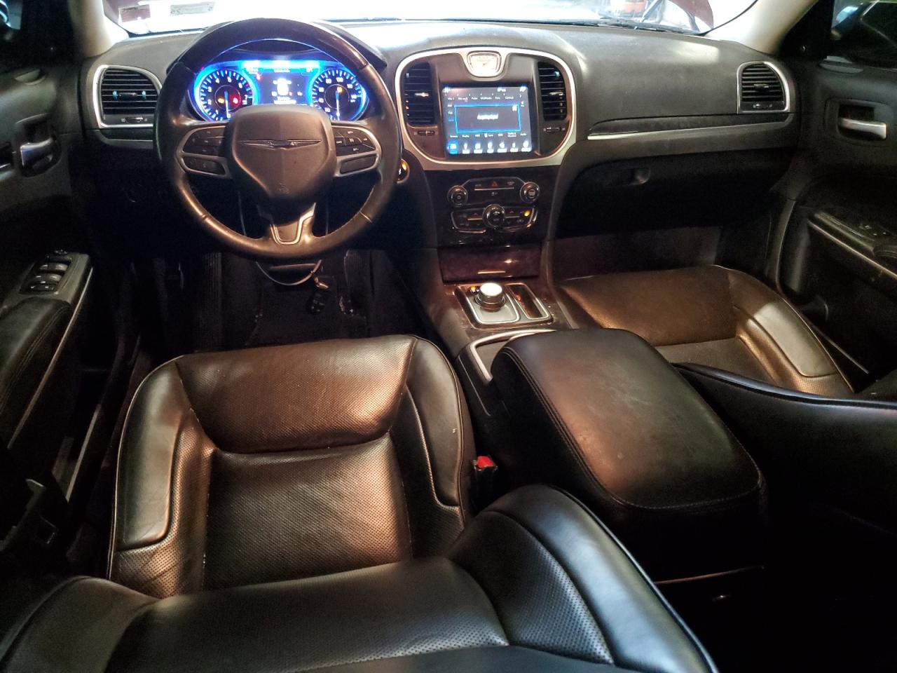 2C3CCAEG4KH698048 2019 Chrysler 300 Limited