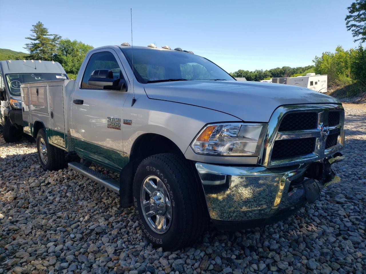 3C63R3AJ0JG360837 2018 Ram 3500 St