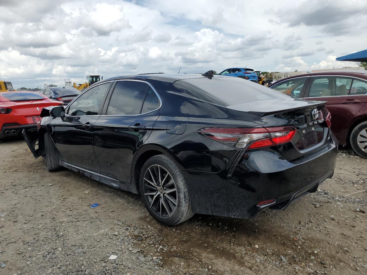 2021 Toyota Camry Se vin: 4T1G11AK6MU550444