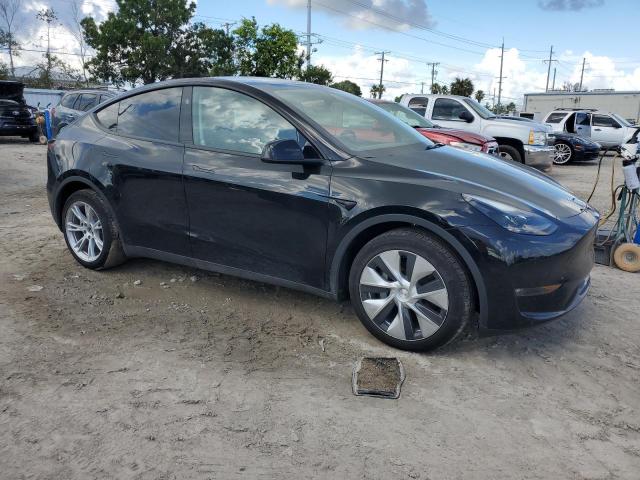 7SAYGAEE6PF805461 Tesla Model Y  4