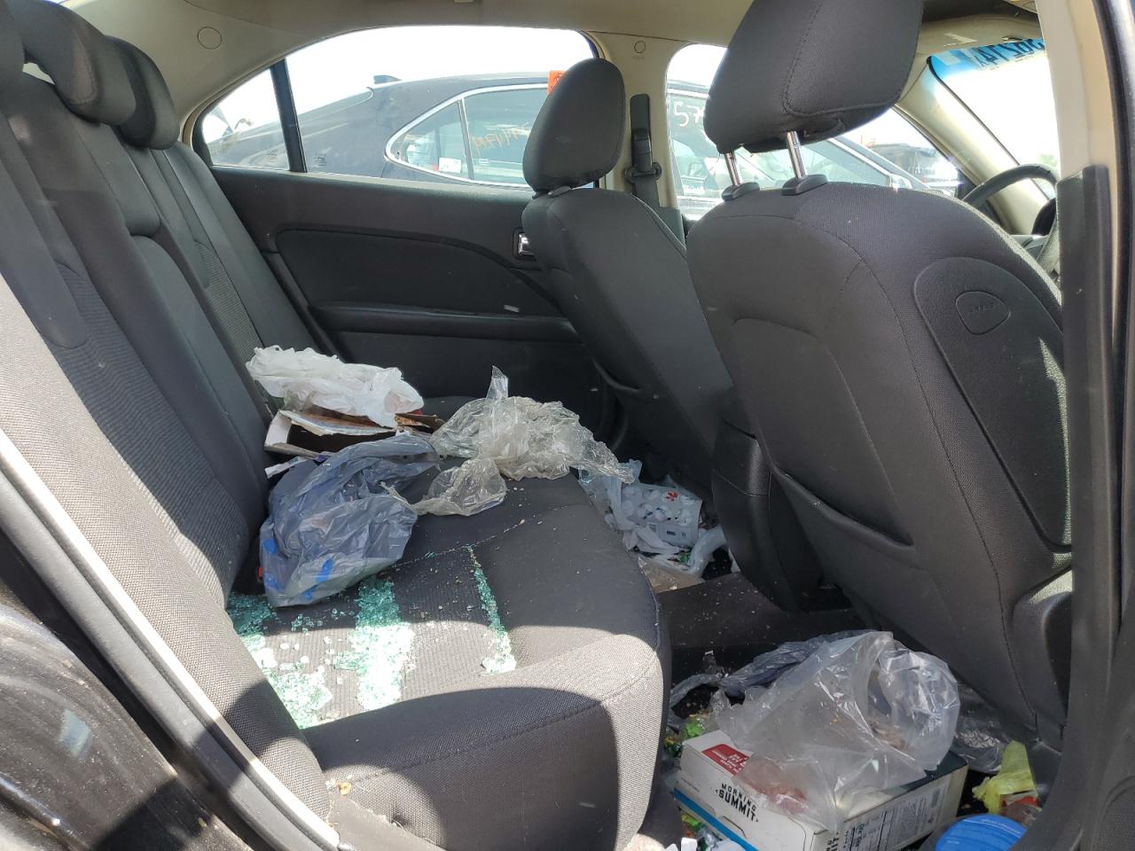 3FAHP0HA3AR287563 2010 Ford Fusion Se