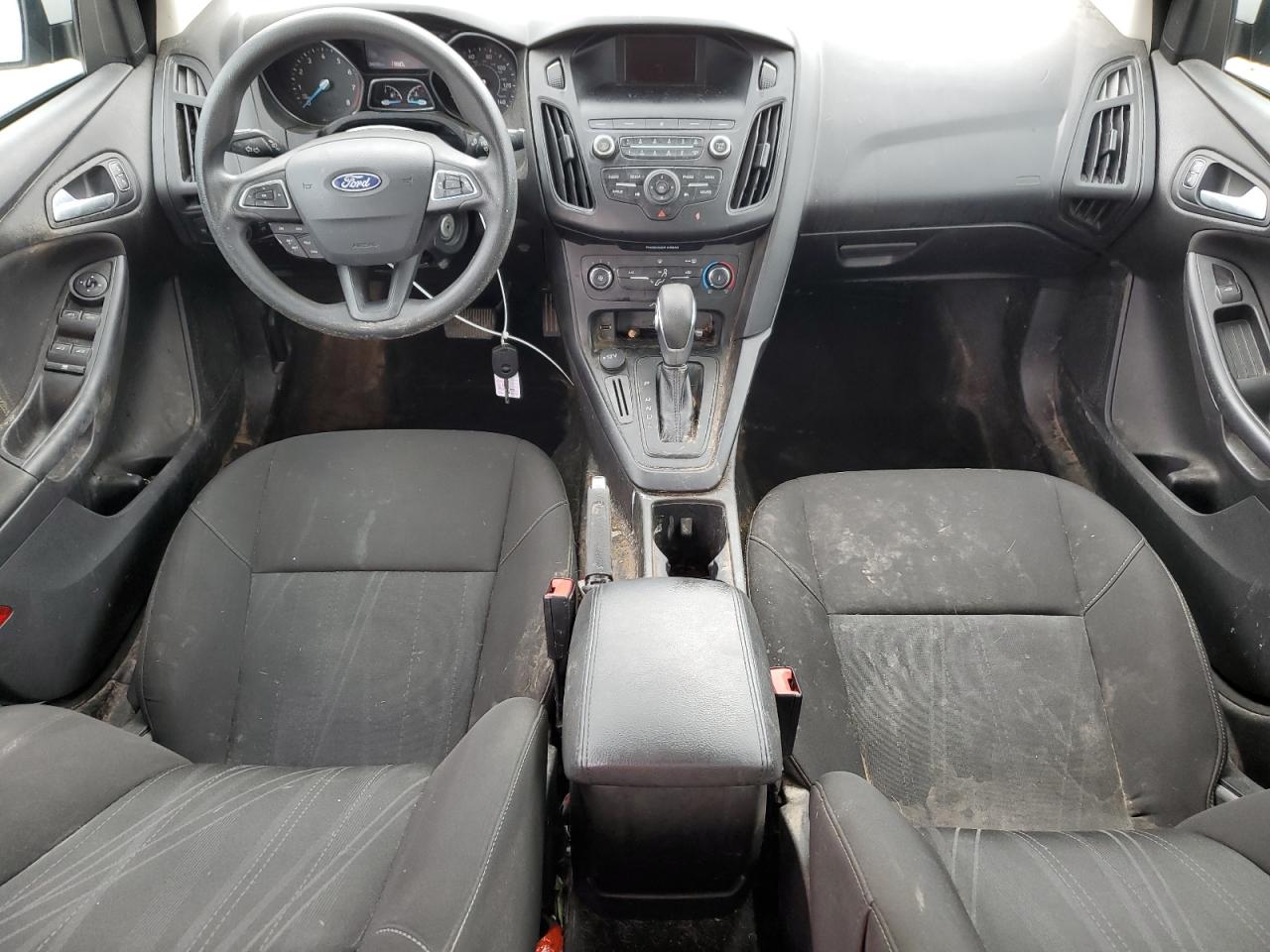 1FADP3F29JL203983 2018 Ford Focus Se