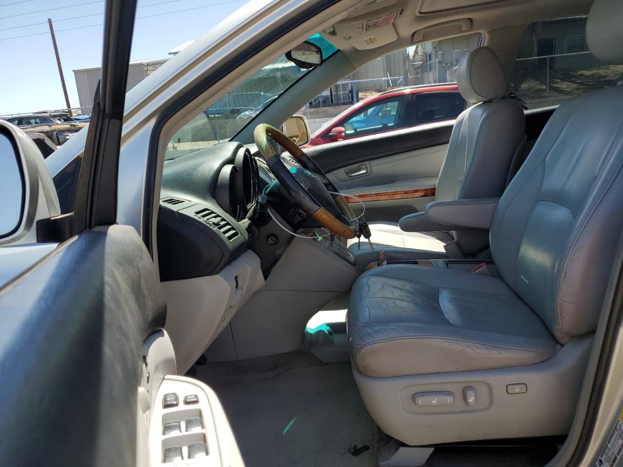 2T2HA31U55C077796 2005 Lexus Rx 330