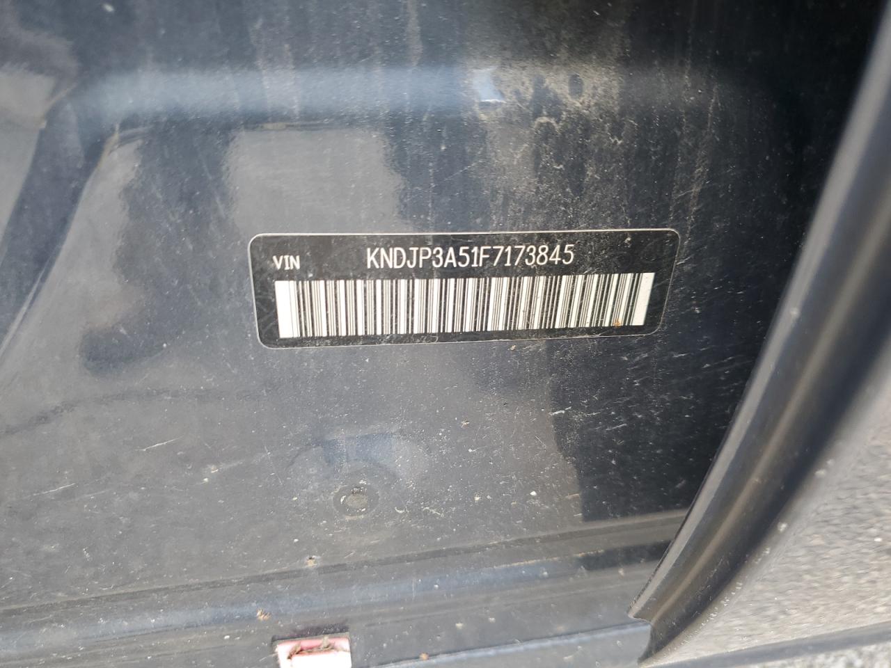 KNDJP3A51F7173845 2015 Kia Soul +