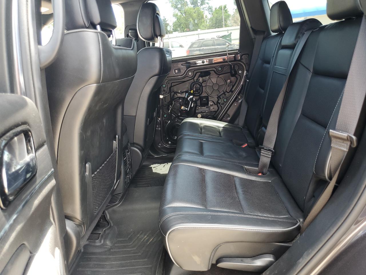 1C4RJFCT8KC527623 2019 Jeep Grand Cherokee Overland