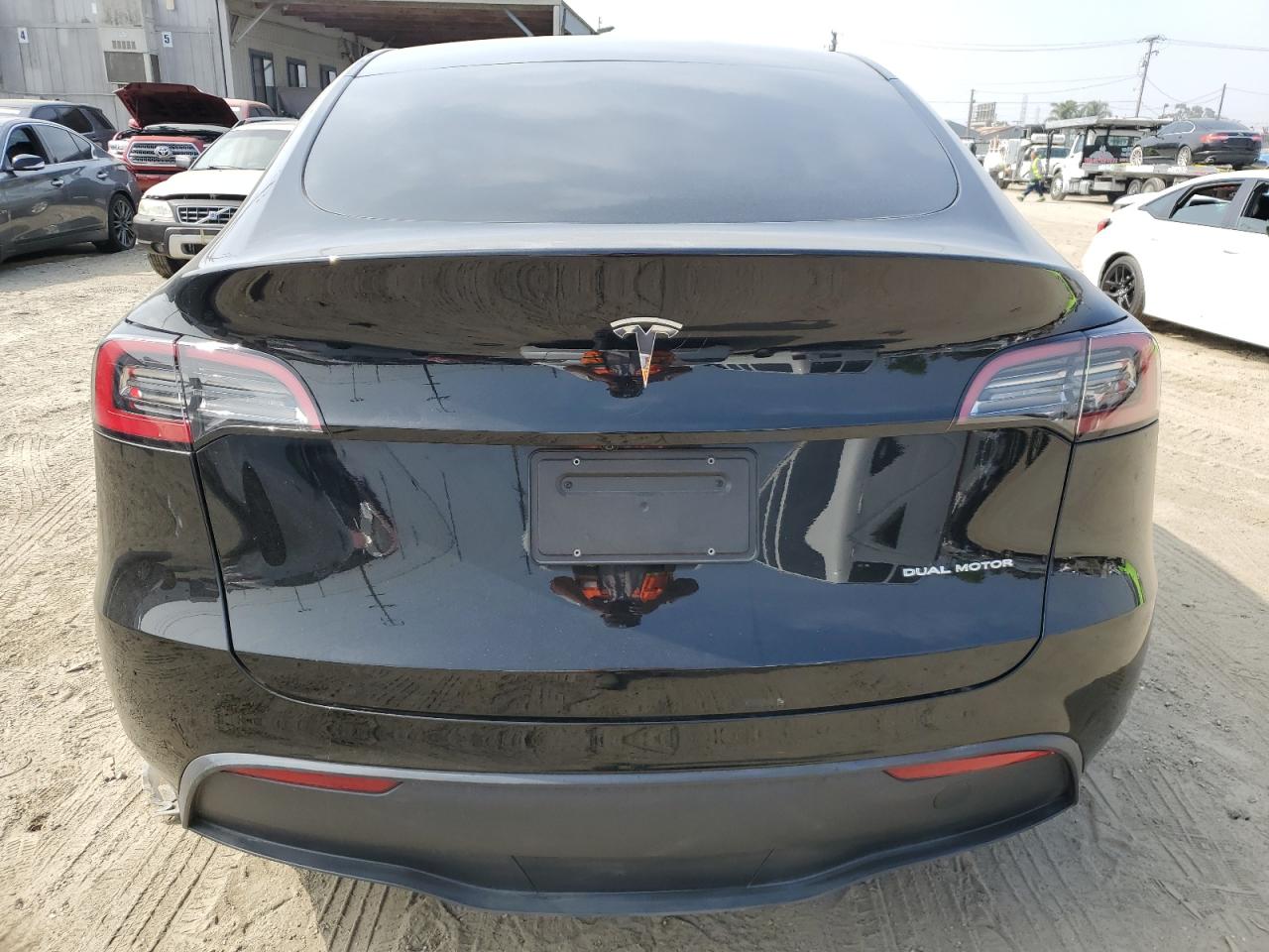 7SAYGDEE1PA125756 2023 Tesla Model Y