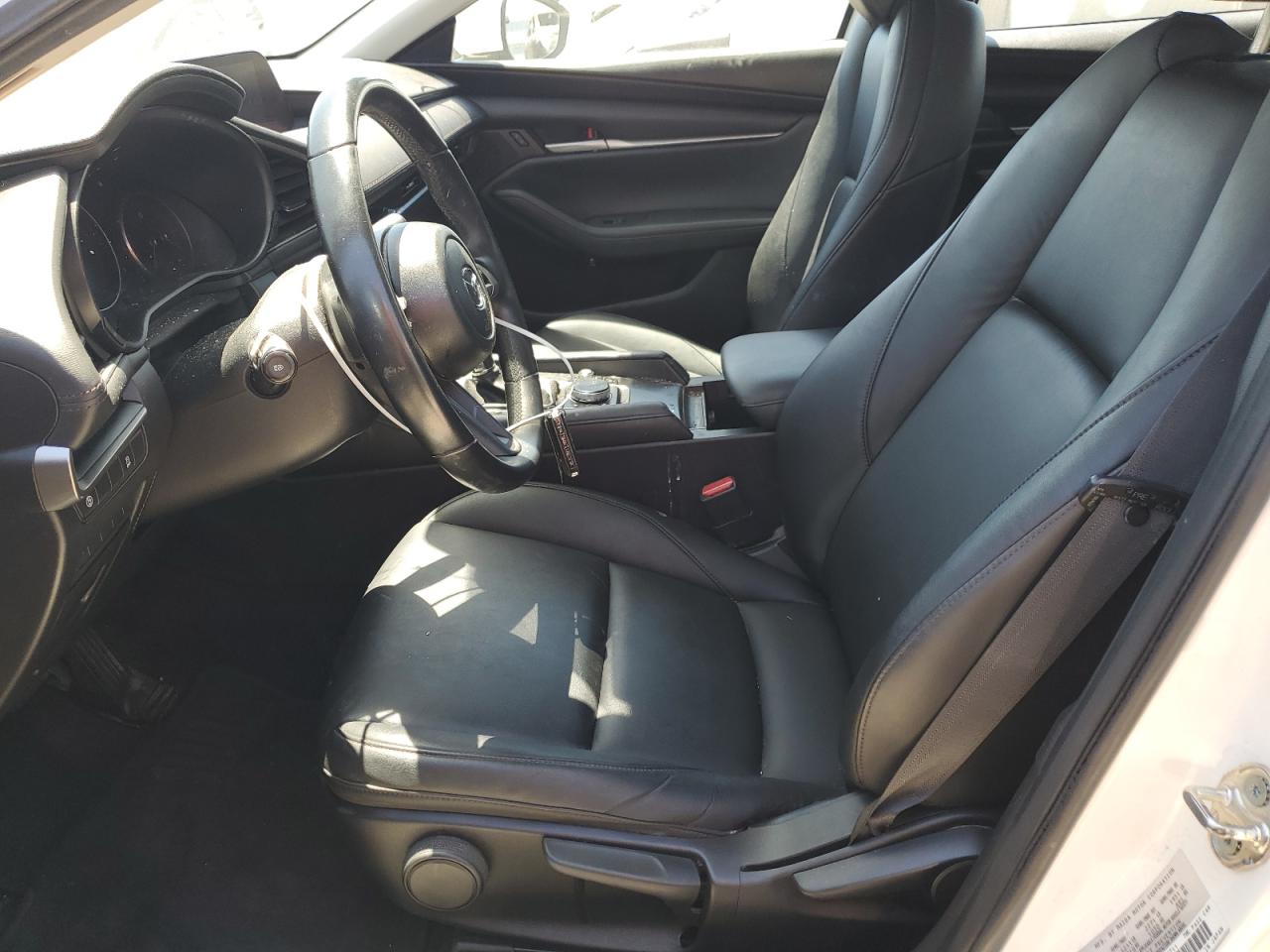 JM1BPBCM3L1167711 2020 Mazda 3 Select