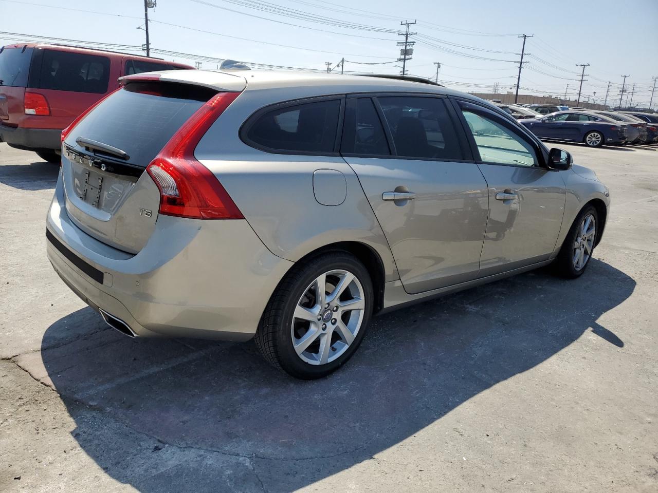 YV140MEAXF1201895 2015 Volvo V60