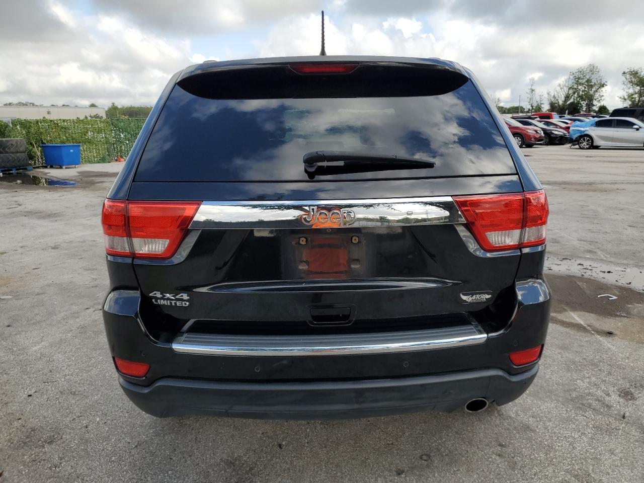 1C4RJFBG8CC189114 2012 Jeep Grand Cherokee Limited