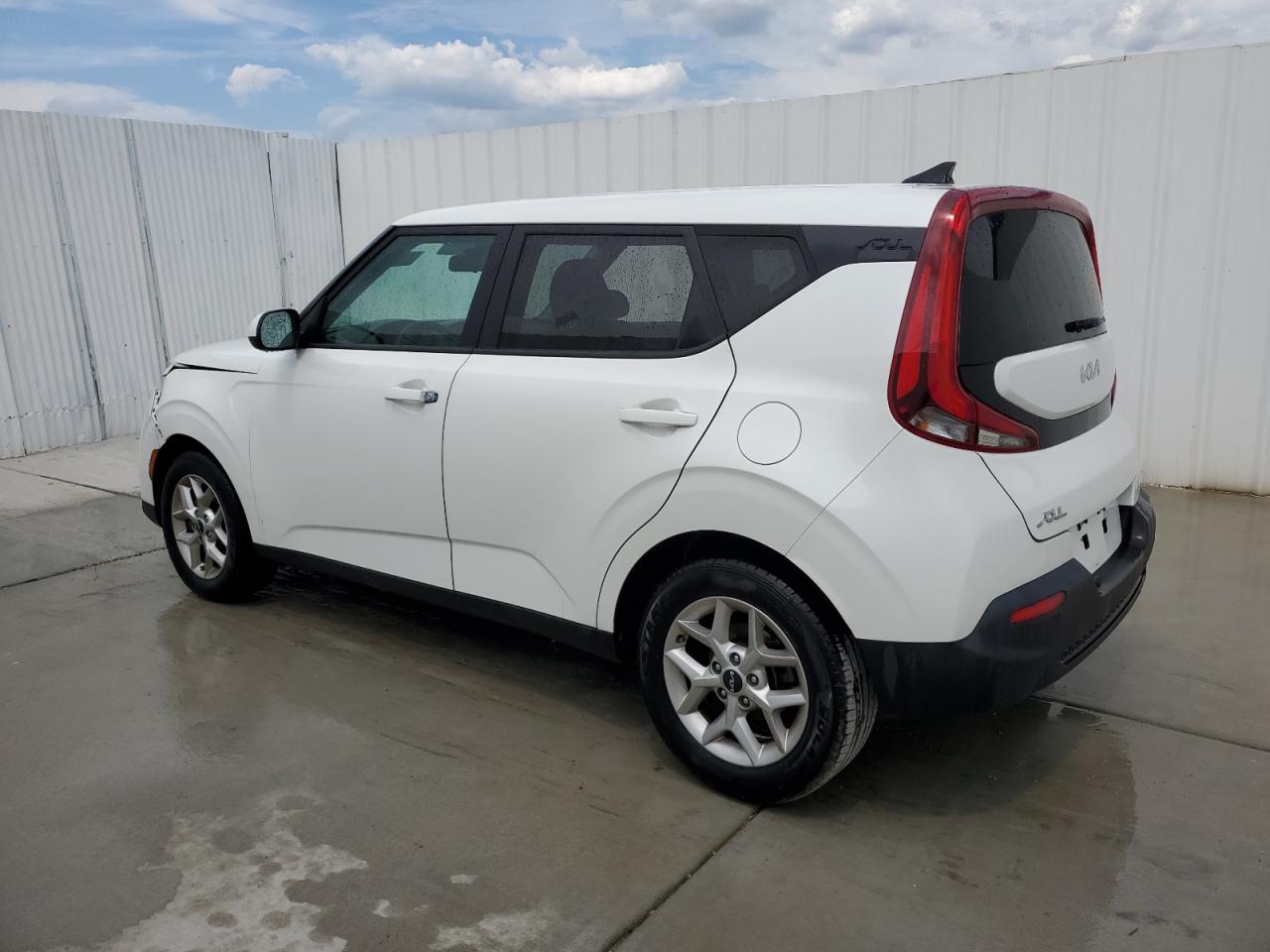 2022 Kia Soul Lx vin: KNDJ23AU0N7833443