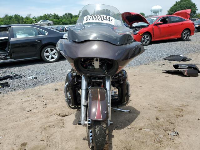 2011 HARLEY-DAVIDSON FLTRU 1HD1KGM18BB643874