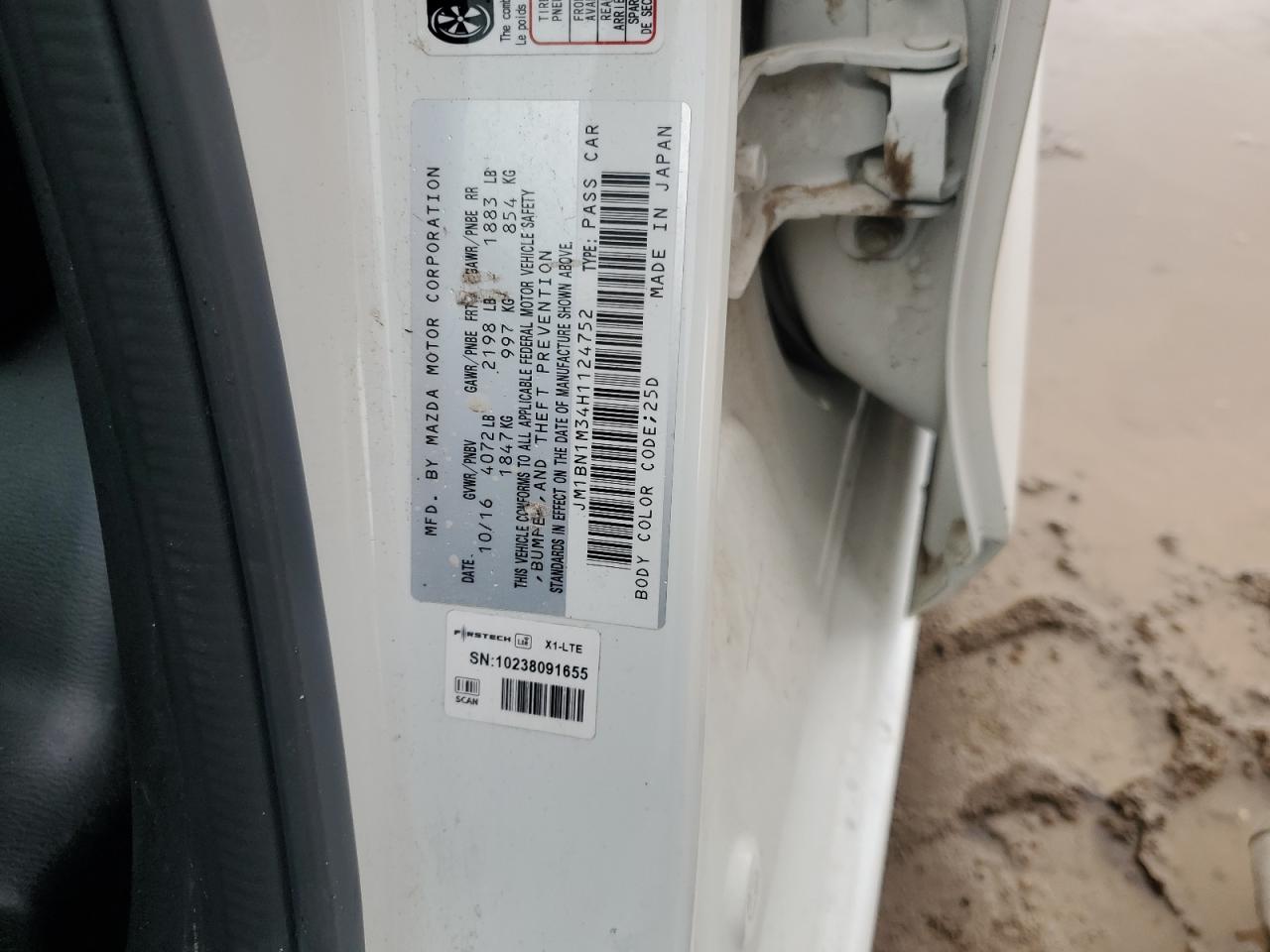 JM1BN1M34H1124752 2017 Mazda 3 Grand Touring