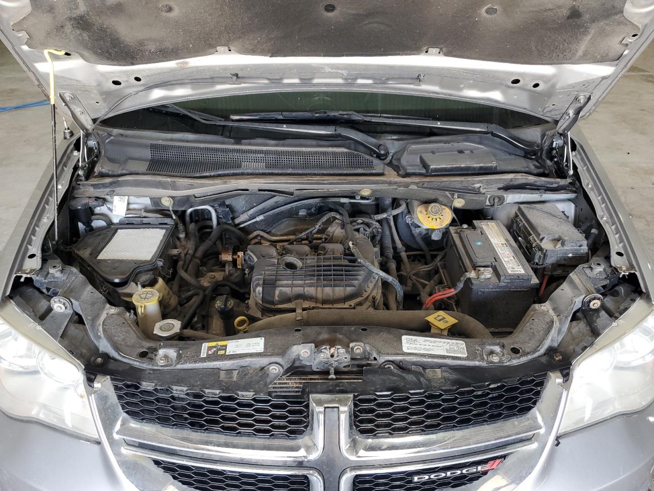 2C4RDGBG7JR328795 2018 Dodge Grand Caravan Se