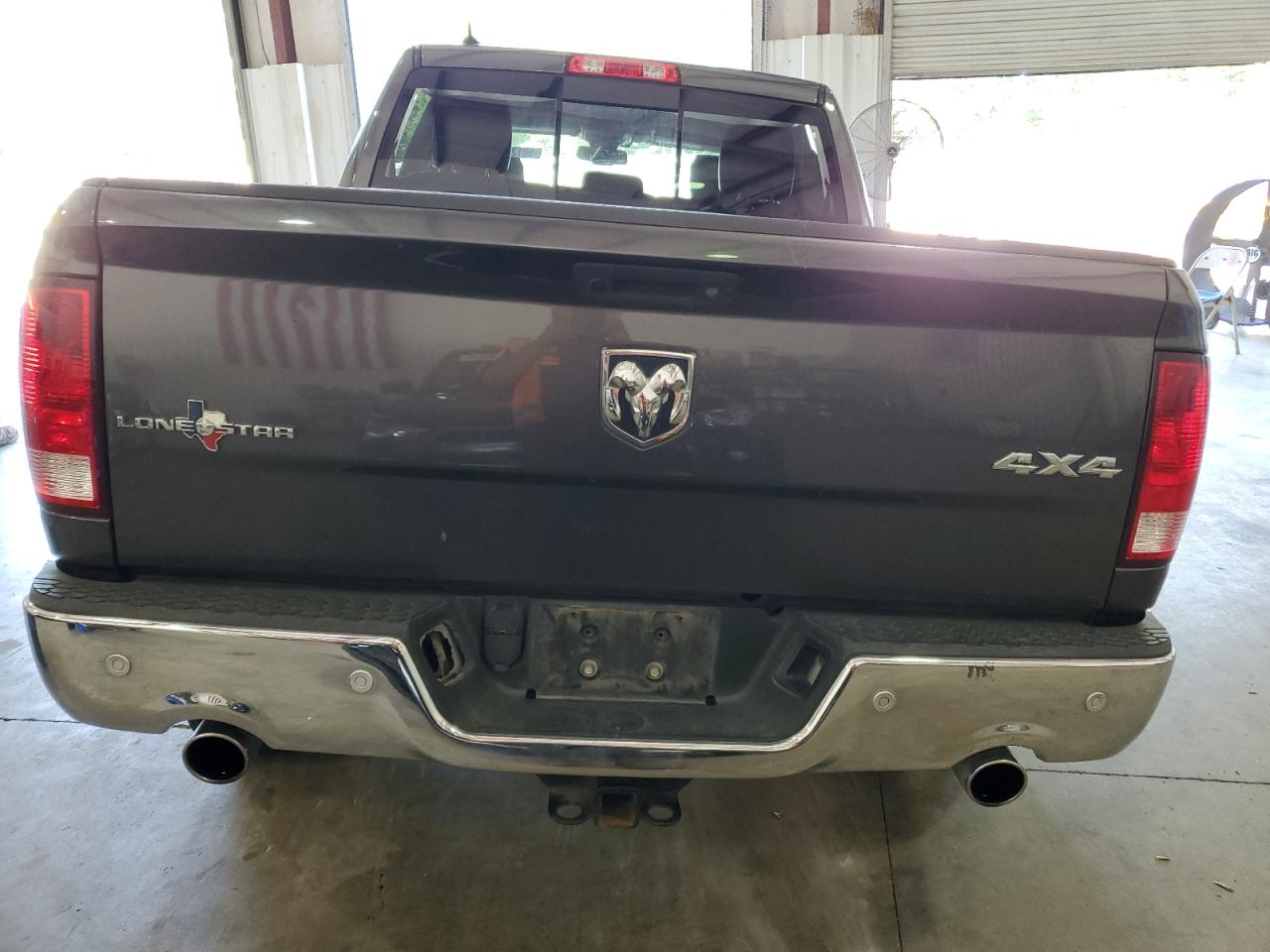 1C6RR7LT2JS116972 2018 Ram 1500 Slt