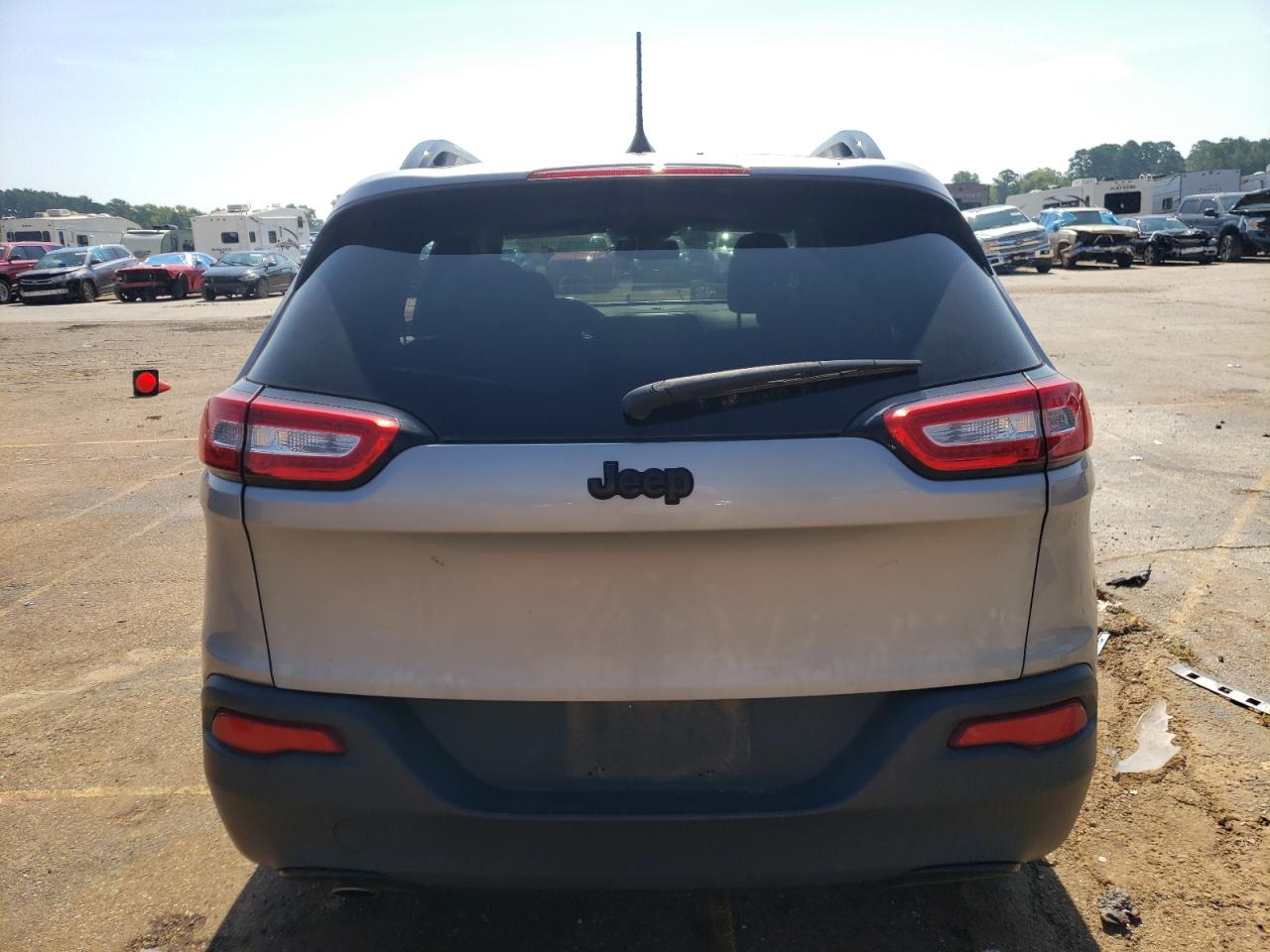 1C4PJLAB4HW666932 2017 Jeep Cherokee Sport