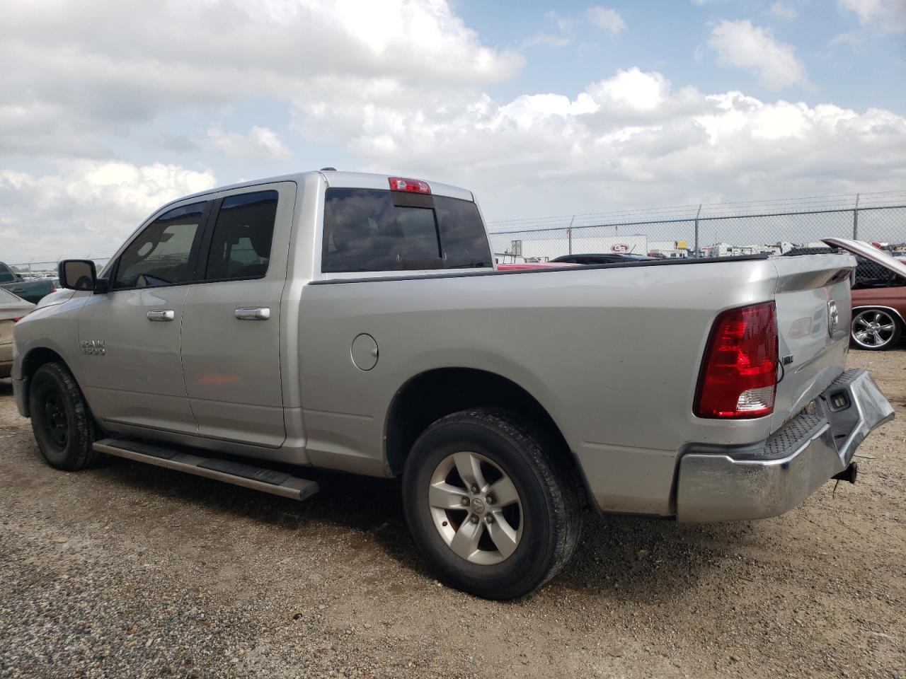 1C6RR6GG6FS714299 2015 Ram 1500 Slt