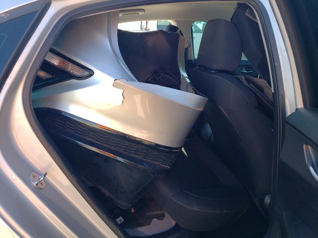 3KPF24AD8KE138215 2019 Kia Forte Fe