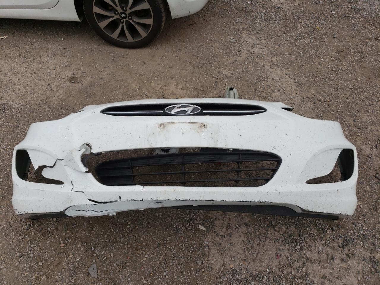 KMHCU5AE1FU227252 2015 Hyundai Accent Gls