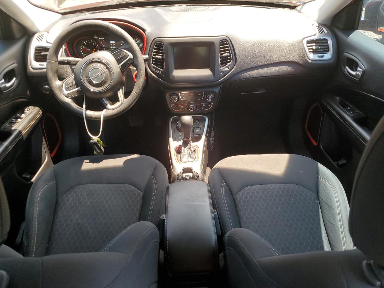 3C4NJDAB7JT108100 2018 Jeep Compass Sport