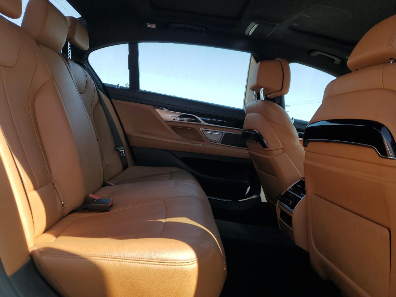 WBA7E2C53JG741834 2018 BMW 740 I