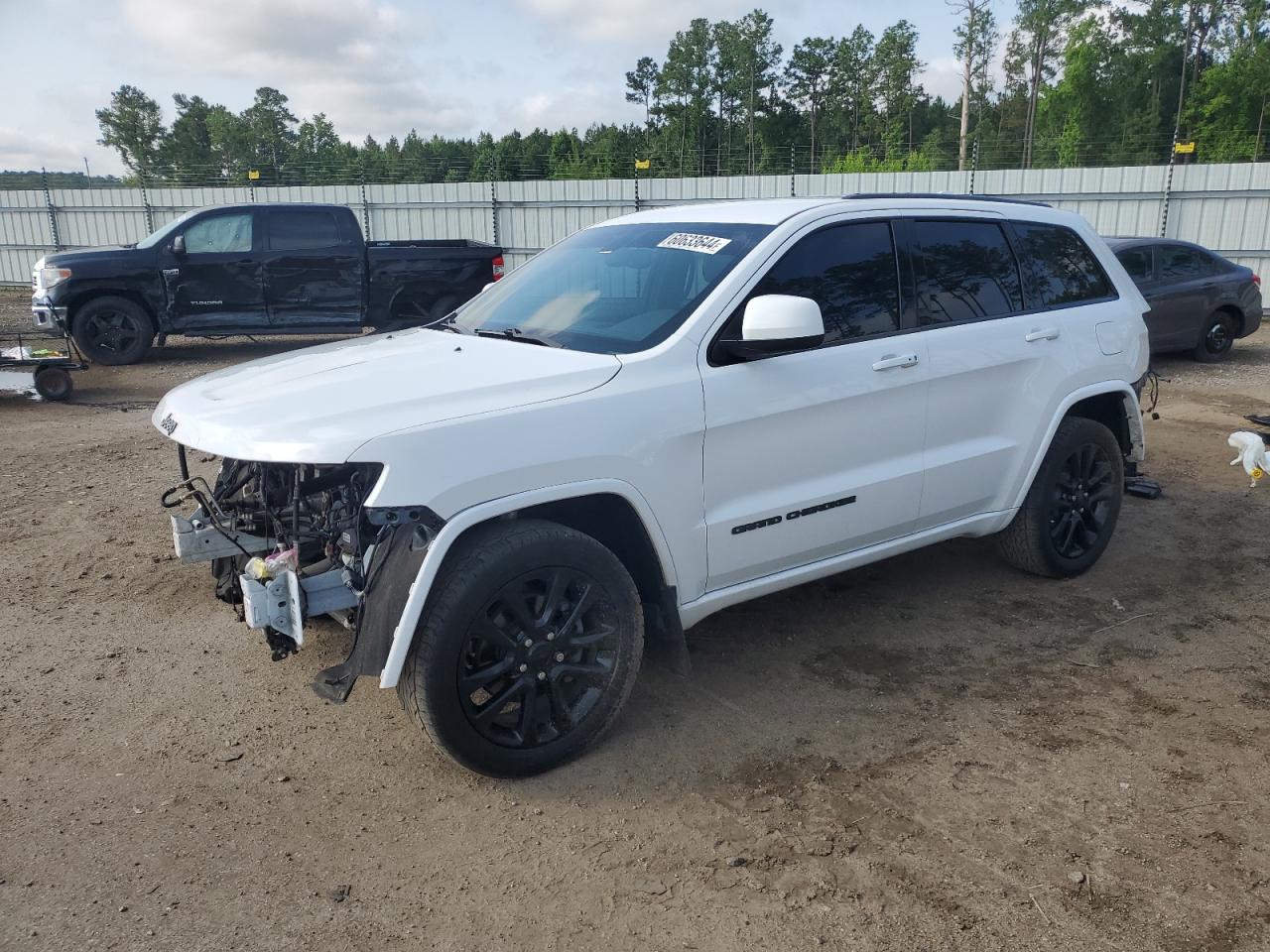 1C4RJEAG4JC404111 2018 Jeep Grand Cherokee Laredo