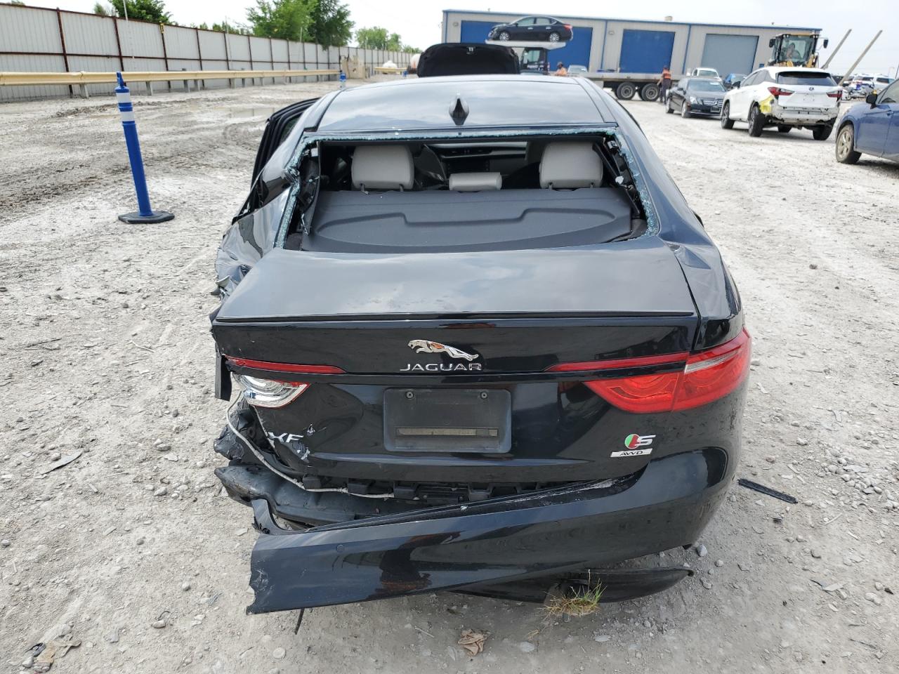 SAJBM4BV9GCY19323 2016 Jaguar Xf S