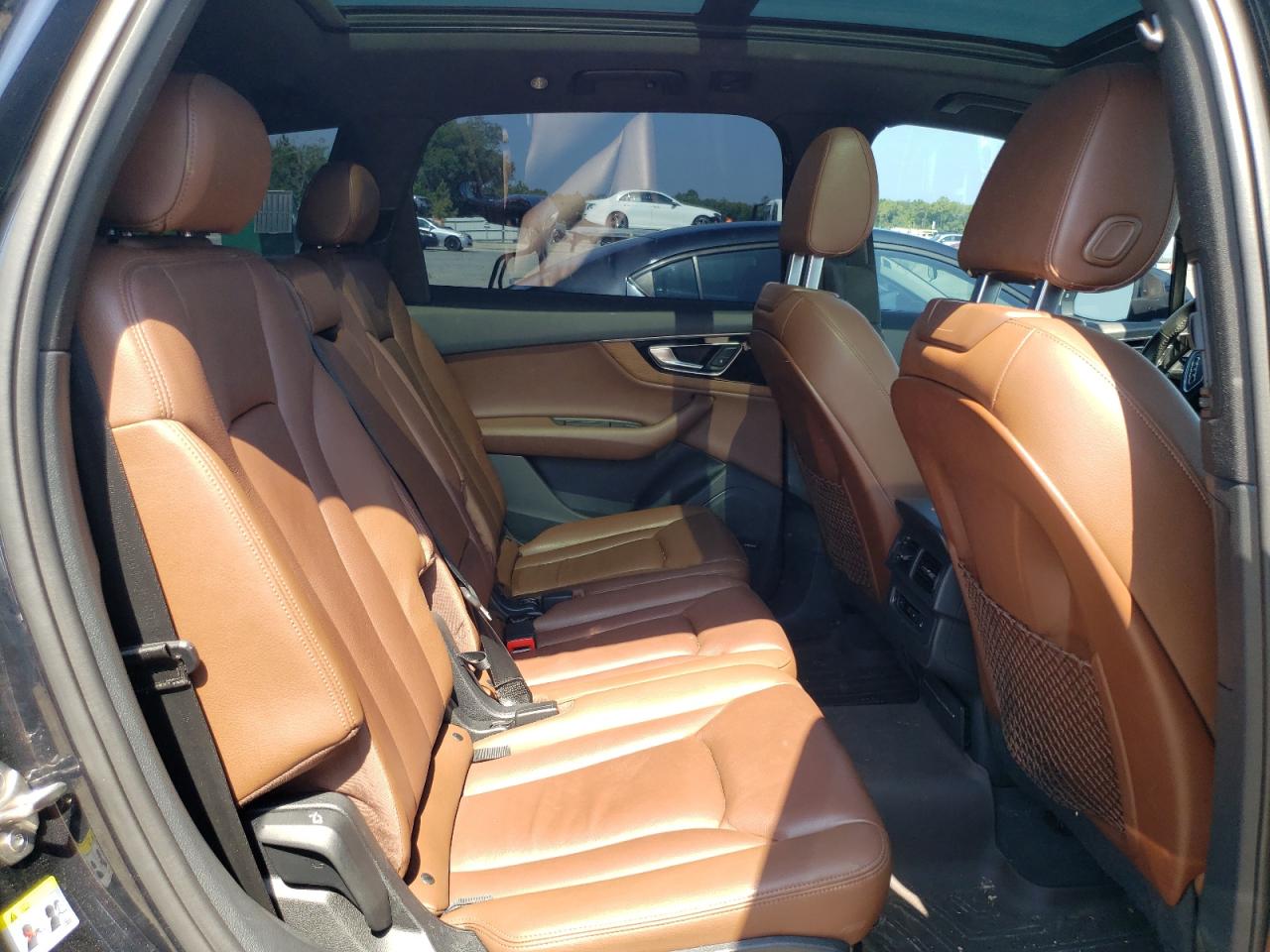 WA1LAAF70HD058662 2017 Audi Q7 Premium Plus