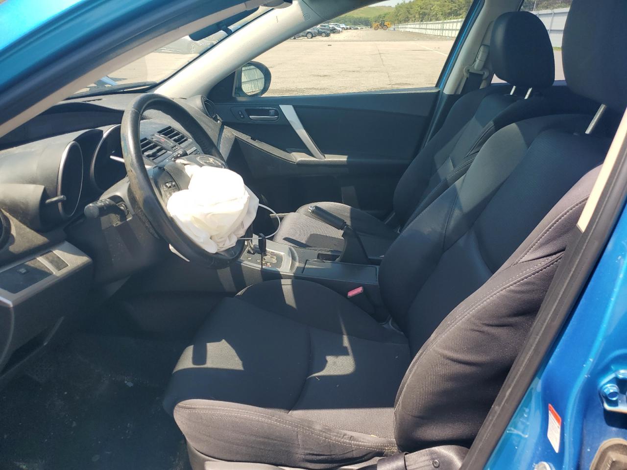 JM1BL1K66B1447159 2011 Mazda 3 S