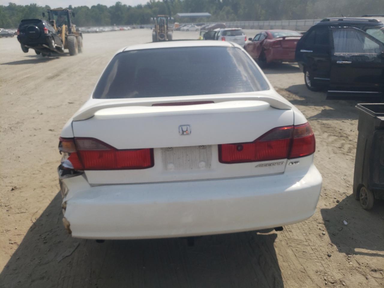 1HGCG1658XA003204 1999 Honda Accord Ex