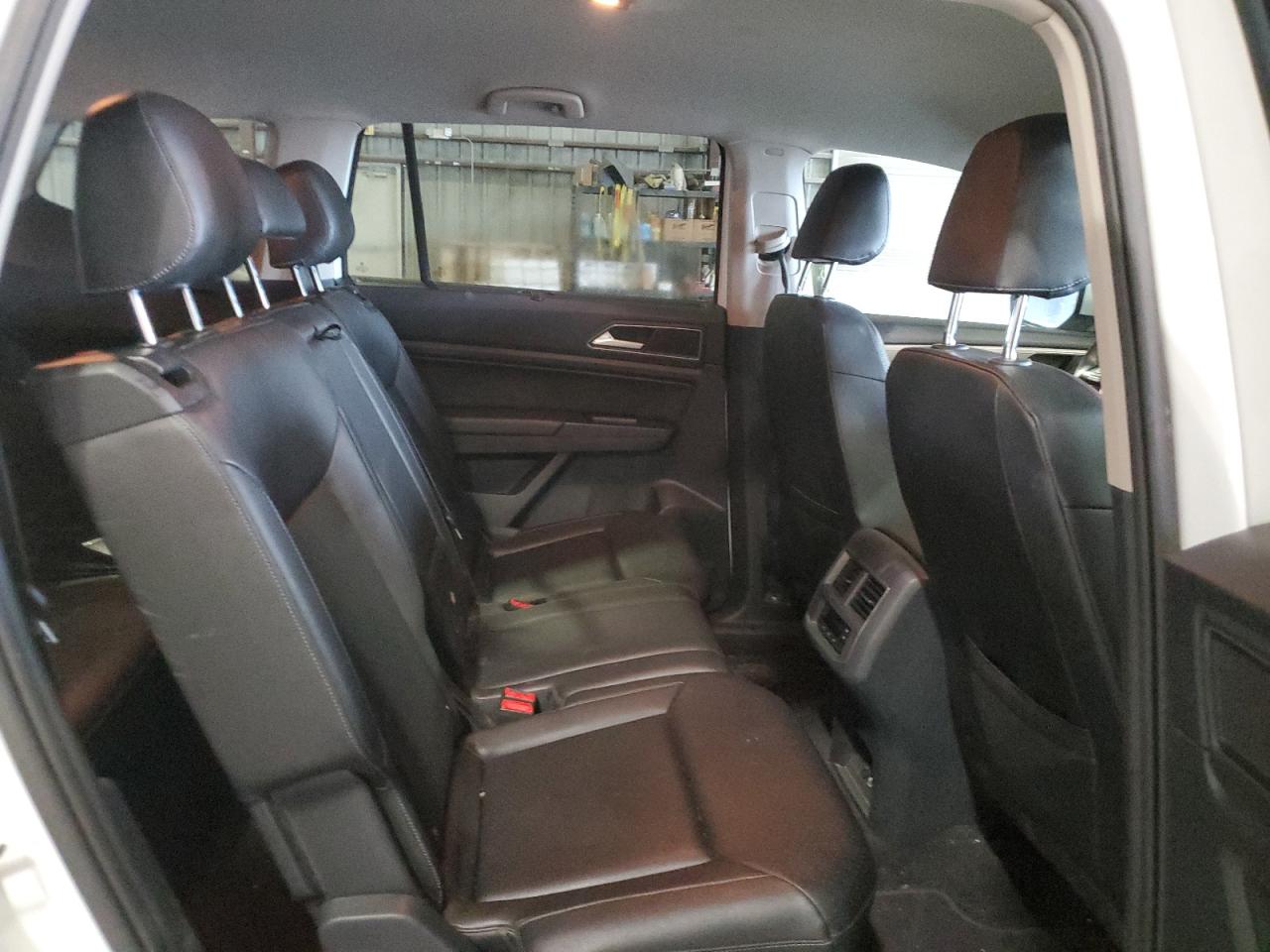 1V2DR2CA8KC532085 2019 Volkswagen Atlas Se