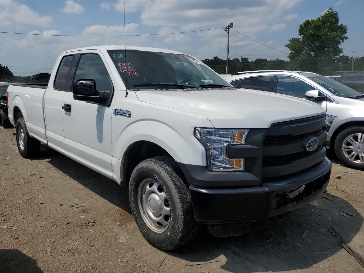 2016 Ford F150 Super Cab vin: 1FTEX1EF1GKE18361