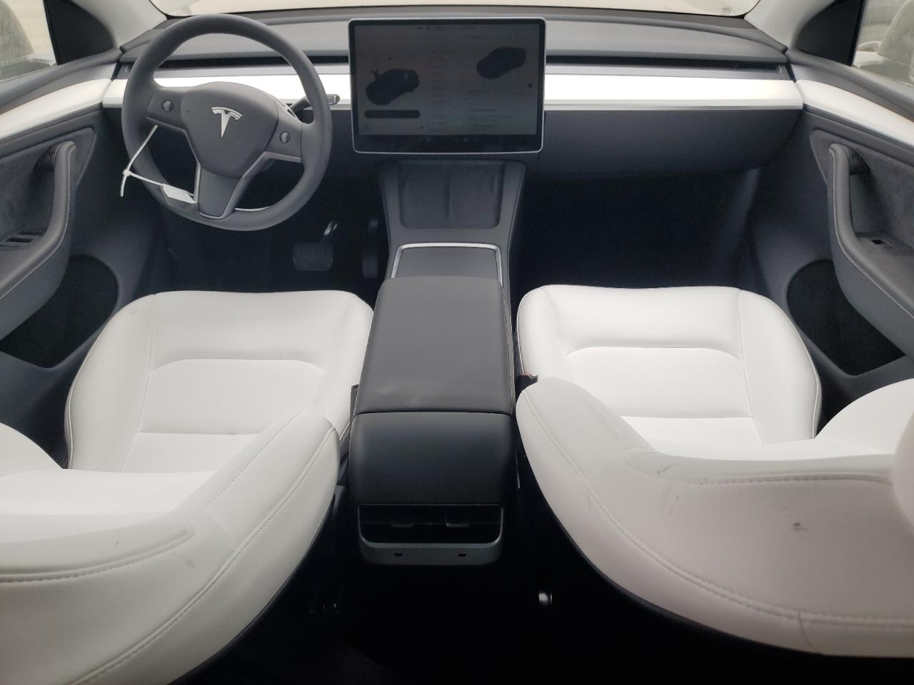 7SAYGDEE9RA237496 2024 Tesla Model Y