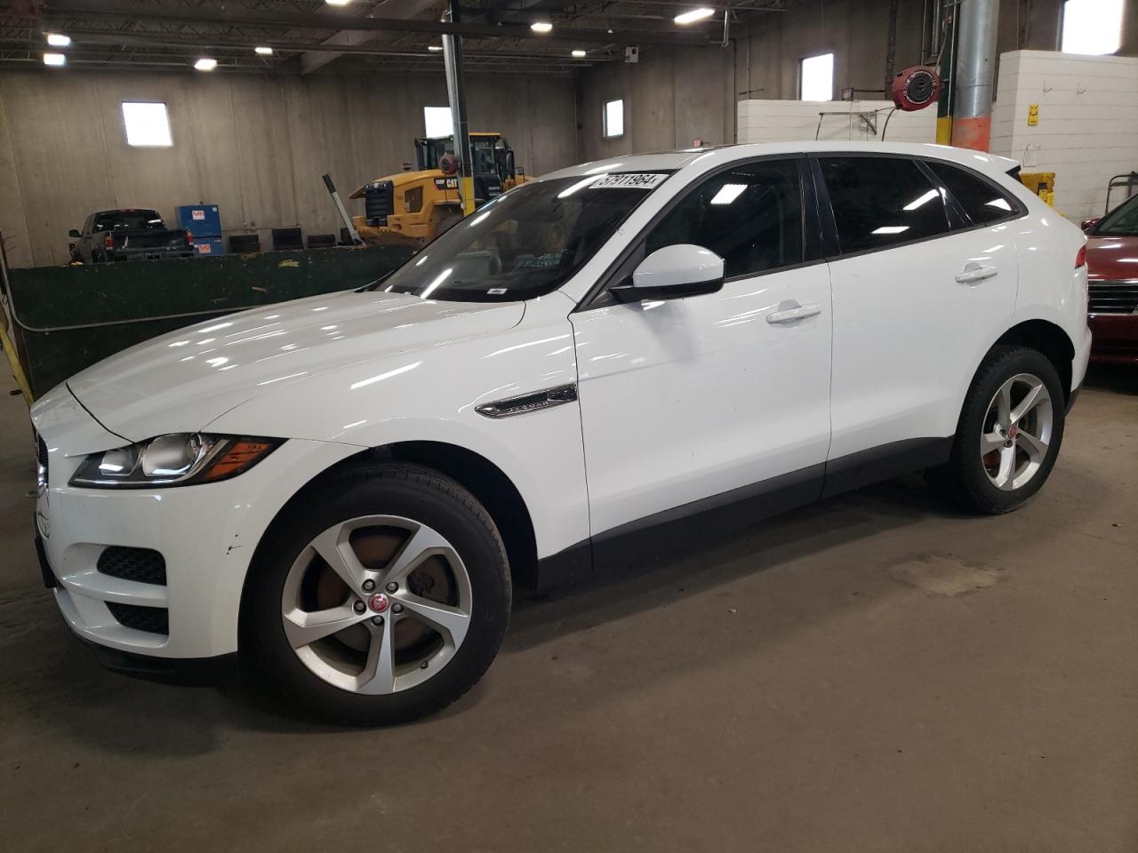 SADCJ2BV2HA495956 2017 Jaguar F-Pace Premium