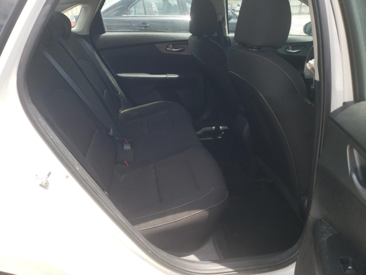 3KPF24AD6ME347956 2021 Kia Forte Fe