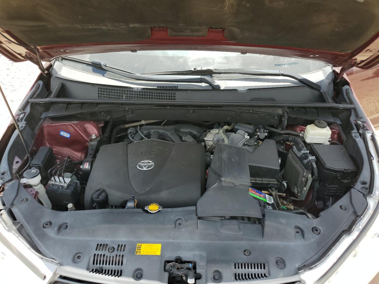 5TDZZRFH2HS219954 2017 Toyota Highlander Le