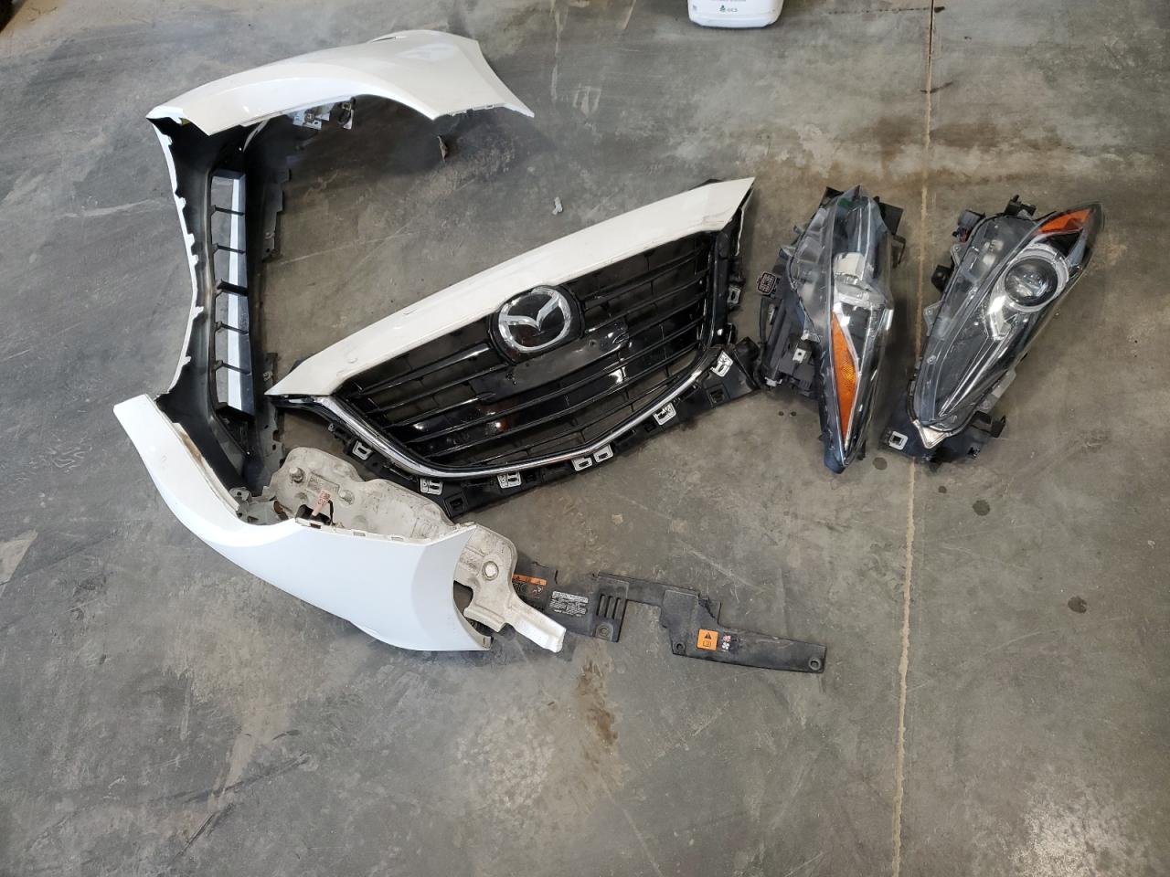 JM1BM1W38F1242963 2015 Mazda 3 Grand Touring