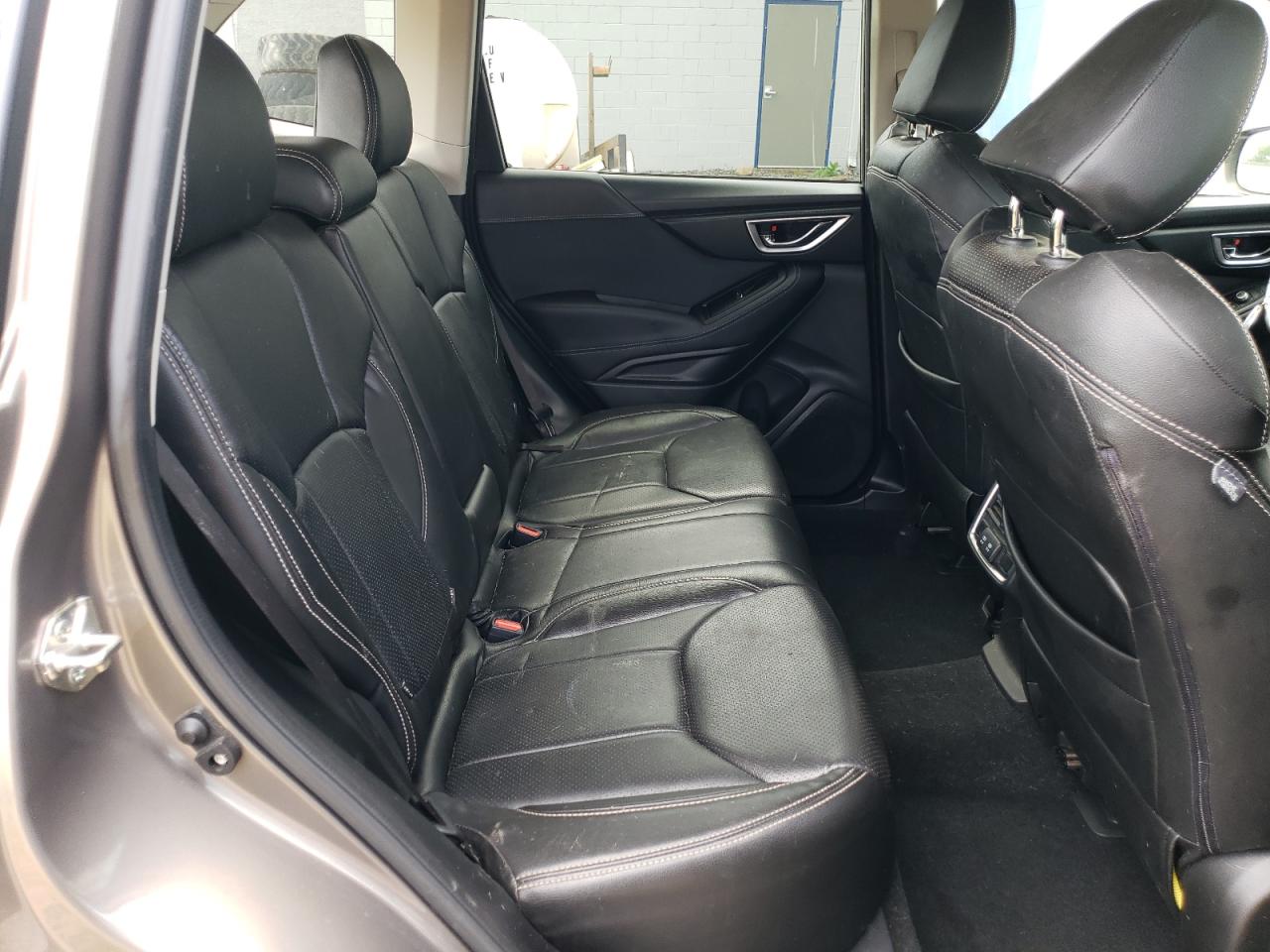 JF2SKAGC4KH487427 2019 Subaru Forester Premium