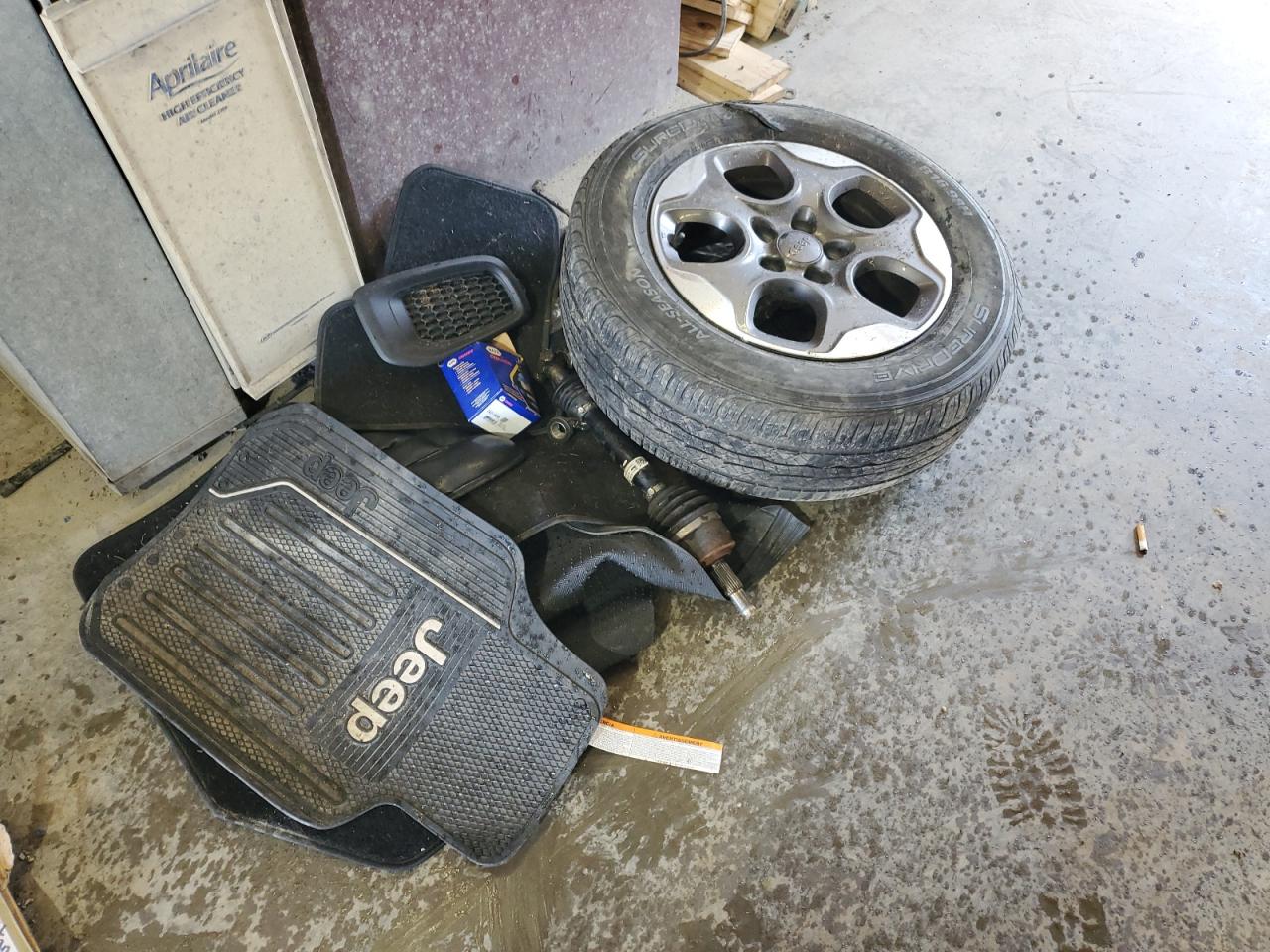 ZACCJBAB0HPF38595 2017 Jeep Renegade Sport