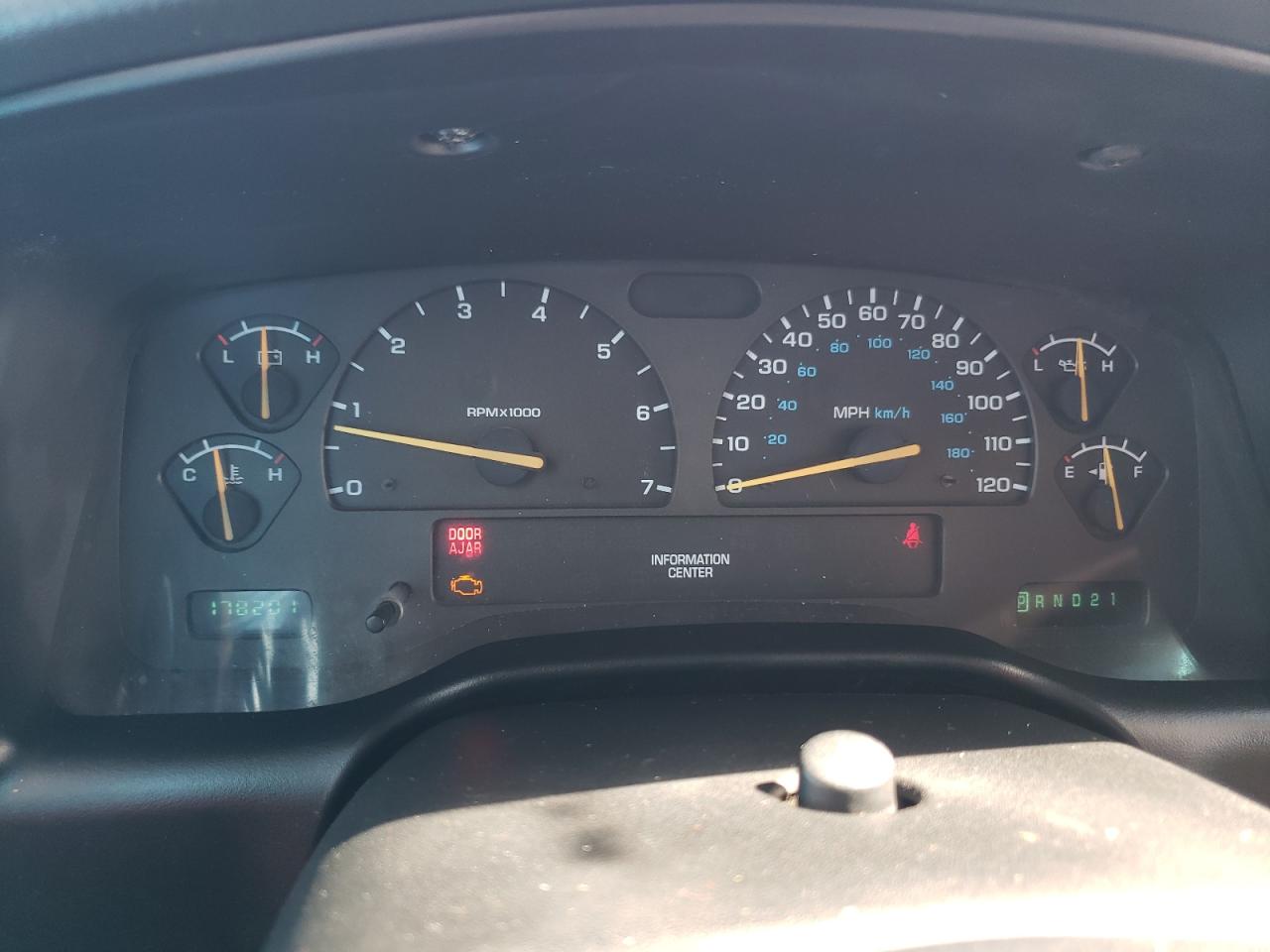 1B7GL22N51S198915 2001 Dodge Dakota