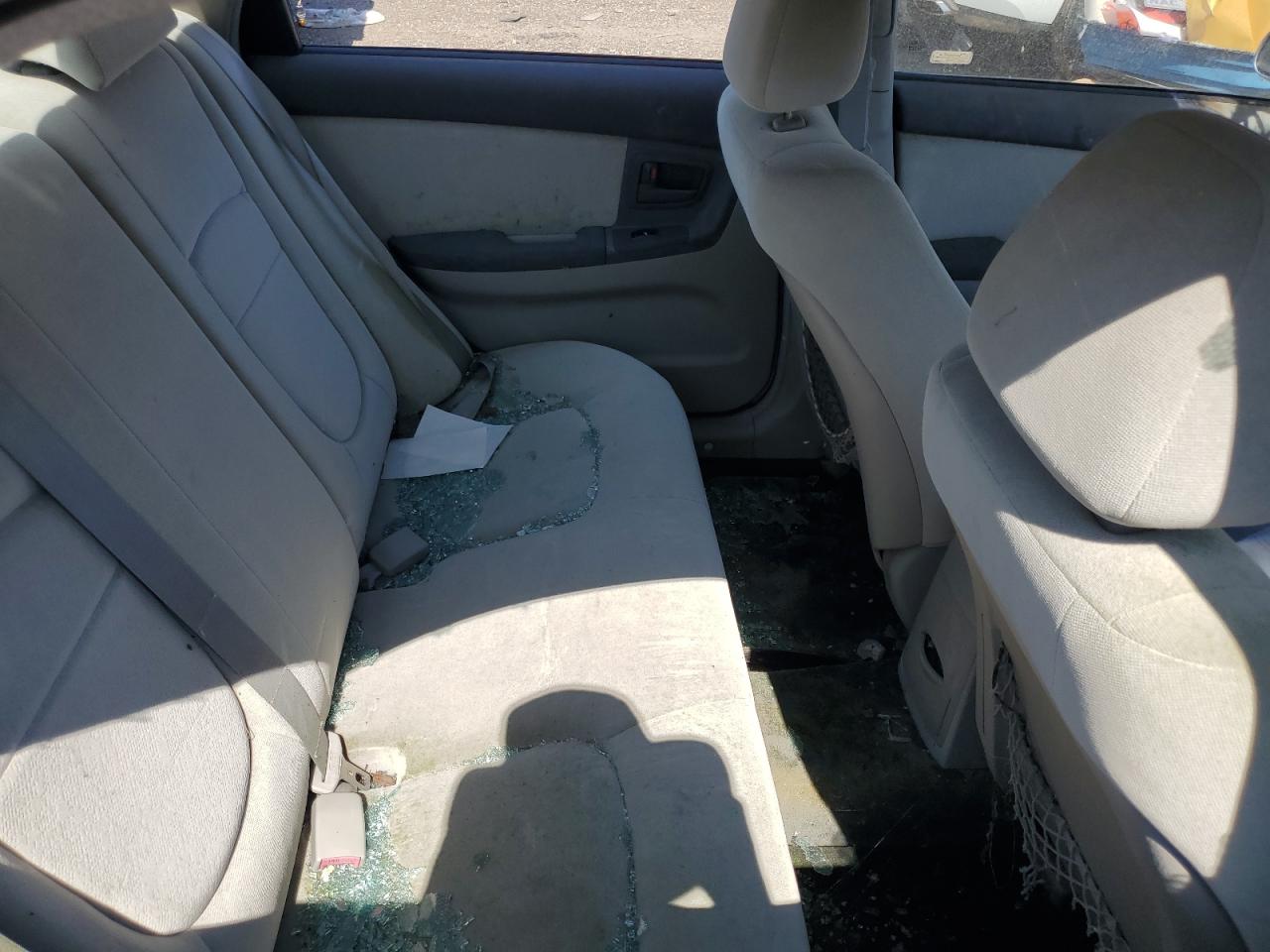 KNAFE121145024143 2004 Kia Spectra Lx