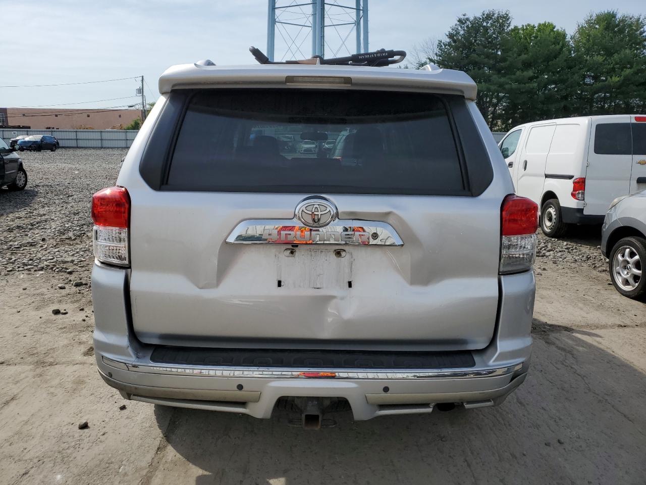 JTEBU5JR2A5010617 2010 Toyota 4Runner Sr5