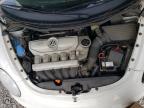 VOLKSWAGEN NEW BEETLE photo