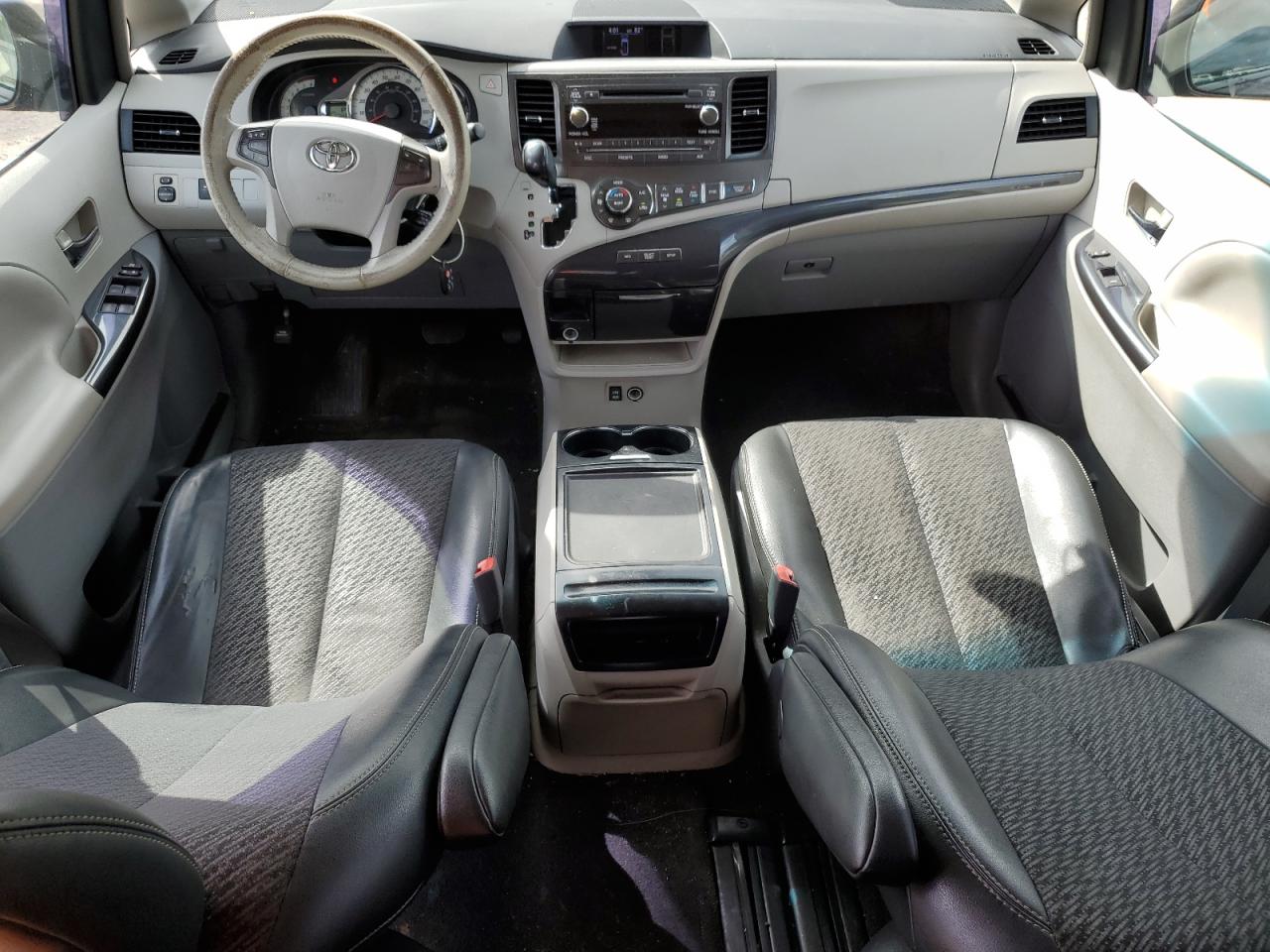 5TDXK3DCXDS288370 2013 Toyota Sienna Sport