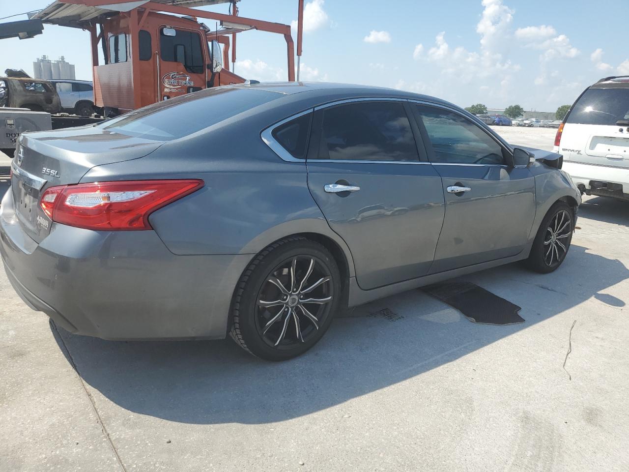 2017 Nissan Altima 3.5Sl vin: 1N4BL3AP5HC213541