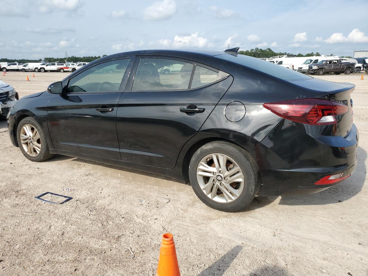 5NPD84LF3KH418866 2019 Hyundai Elantra Sel