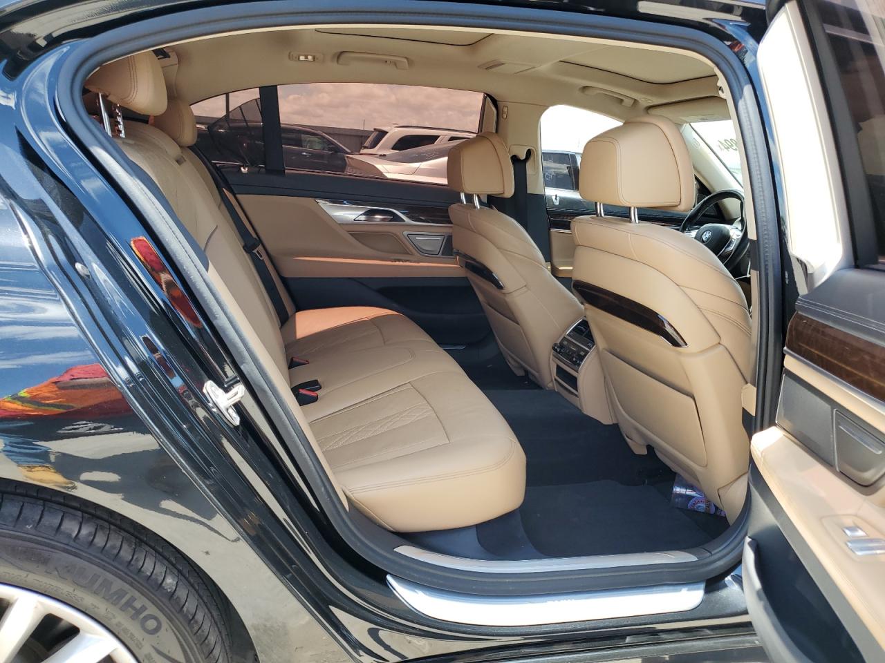 WBA7E2C37HG740890 2017 BMW 740 I