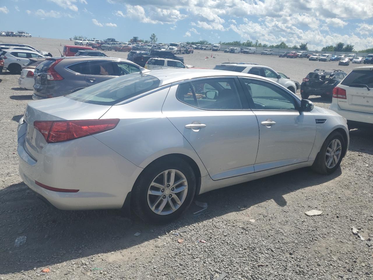 2013 Kia Optima Lx vin: 5XXGM4A72DG173335