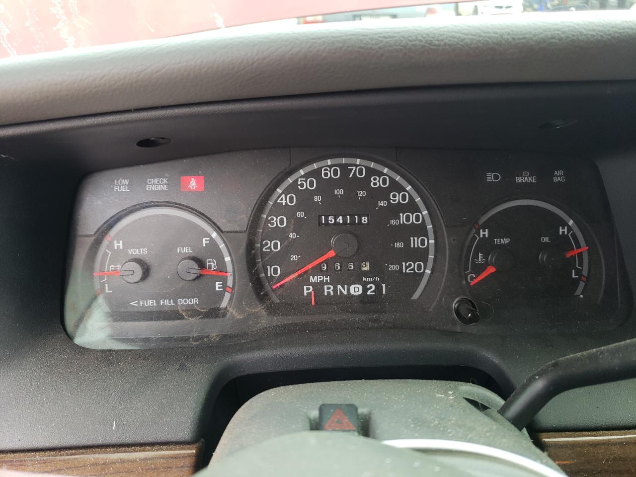 2FAFP74W03X195820 2003 Ford Crown Victoria Lx