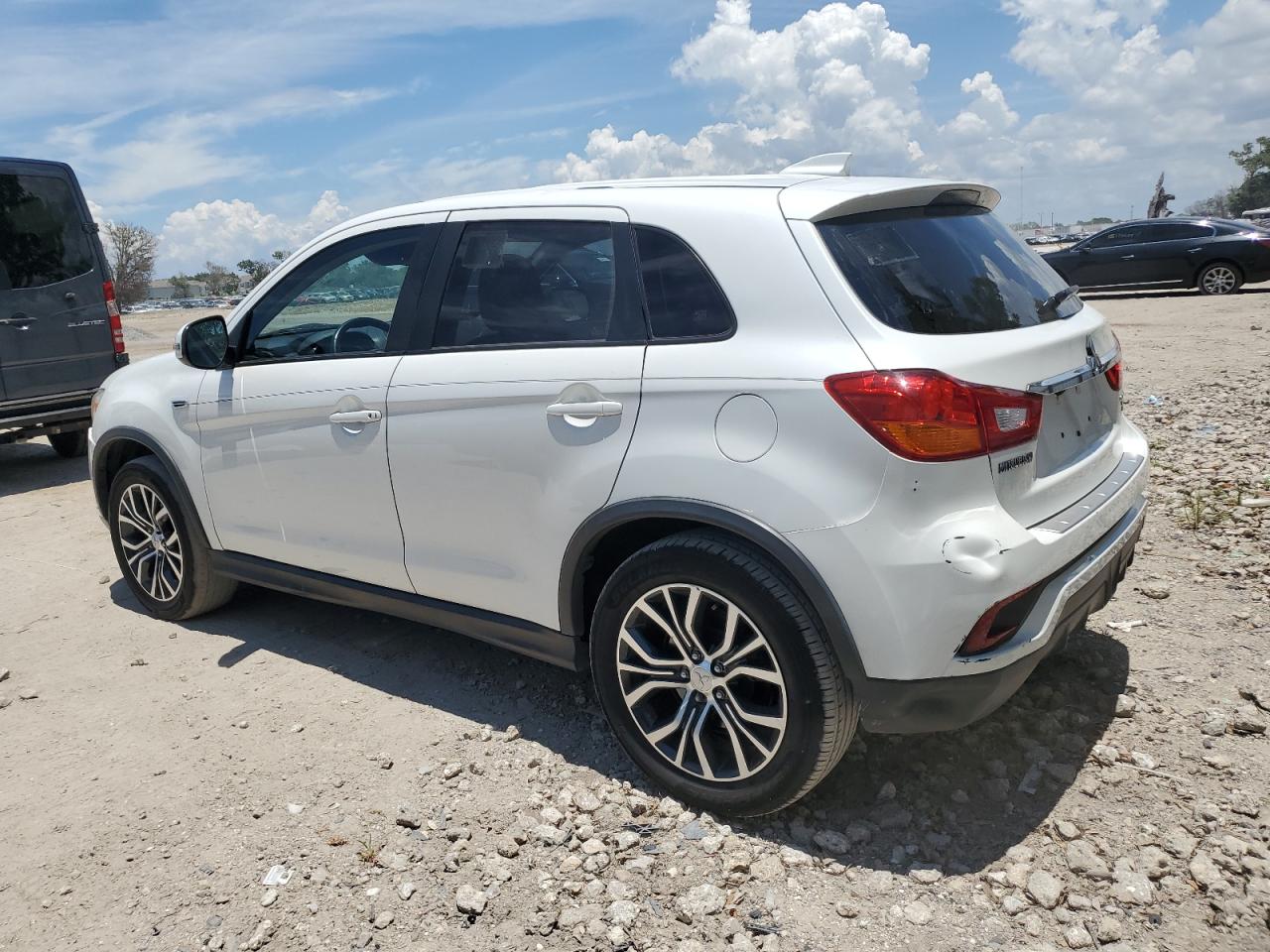 2019 Mitsubishi Outlander Sport Se vin: JA4AP4AU5KU029864